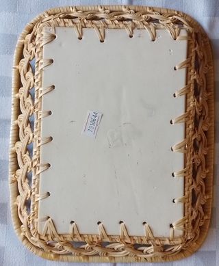 Porta oggetti con bordo in vimini