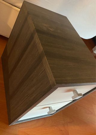 Mesa de noche pequeña pequeña