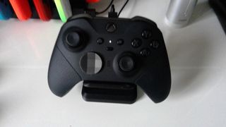 Soporte para mando Xbox Elite