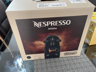 Cafetera Nespresso DeLonghi