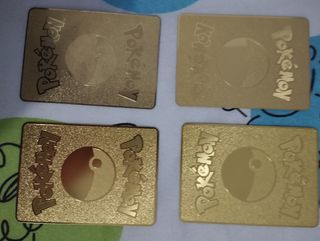 Cartas Pokémon VMax metálicas