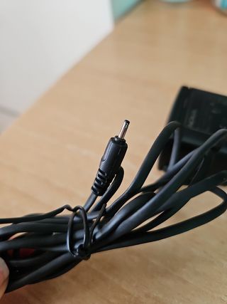 Caricabatterie originale NOKIA vecchio modello