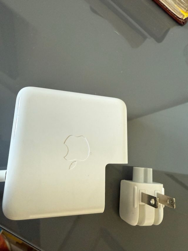 Adaptador de viaje para Macbook de Apple
