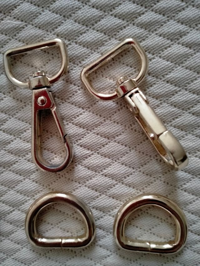 Moschettoni, anello e fibbia 