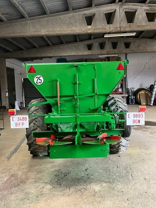 Abonadora Rimasa con bascula