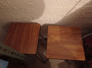 Mesa extensible,dos sillas,dos banquetas