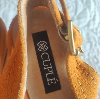 ZAPATO PIEL DESTALONADO num. 38 NARANJA CUPLE