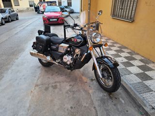 U.M. Renegade 125. 13.000 kmtros