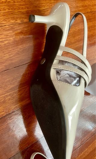 Zapato destalonado Kitten tiras de Zara