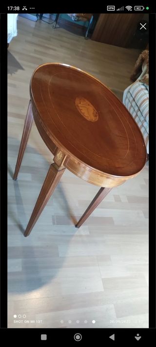 Mesa auxiliar estilo imperio 