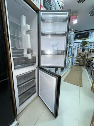 Nevera Alpha puerta espejo