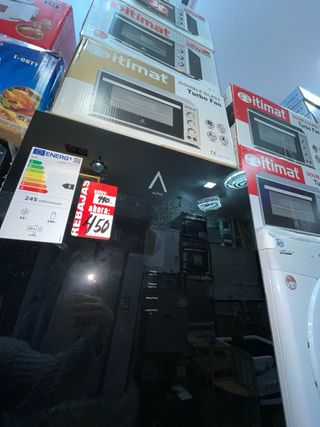 Nevera Alpha puerta espejo