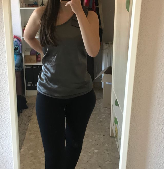 Blusa efecto satinado