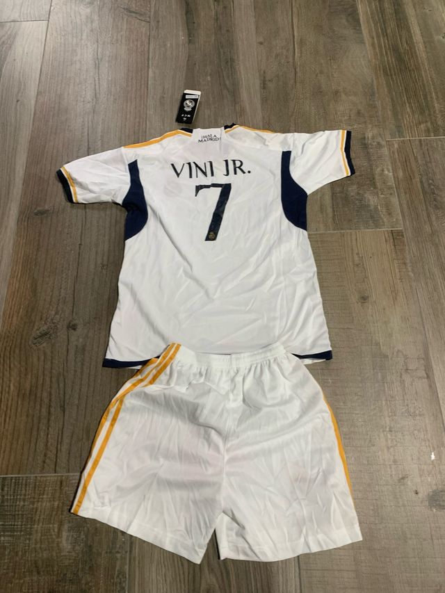 Equipacion futbol madrid