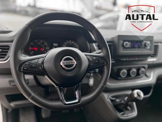 NISSAN NV300 9 PLAZAS