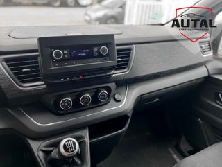 NISSAN NV300 9 PLAZAS