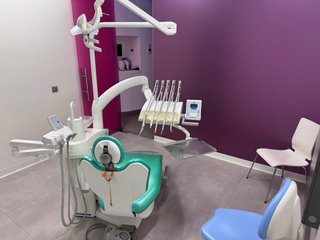 Alquiler consulta Dental Odontologia / Goya