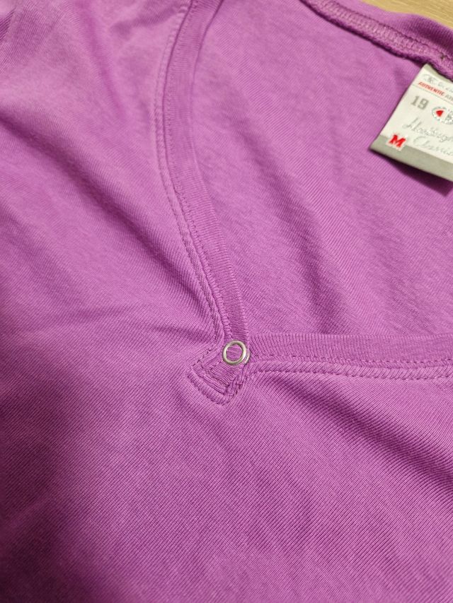 Maglietta lilla taglia M marca Champion