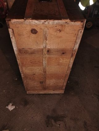 Se vende baúl antiguo