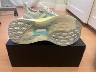 Adidas Ultraboost 5