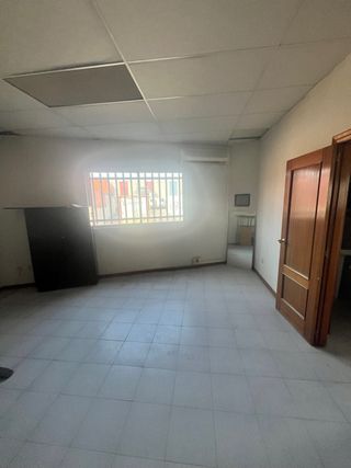 Alquiler despachos y oficinas en centro logistico