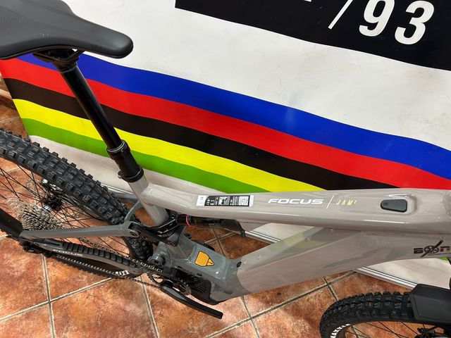 Oferta bicicleta focus jam2 6.7 nueva 