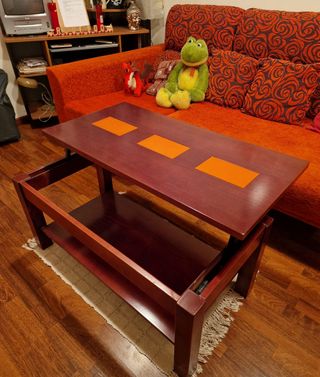 Mesa para sala de estar.