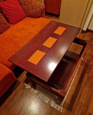 Mesa para sala de estar.