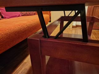 Mesa para sala de estar.