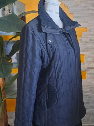 Bonita parka acolchada de Esprit