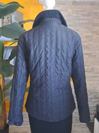 Bonita parka acolchada de Esprit