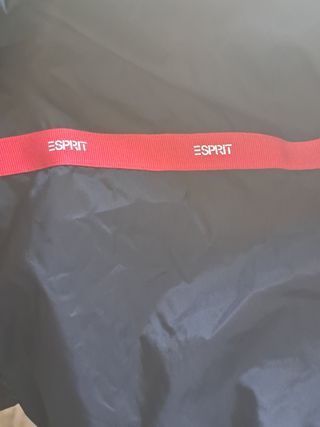 Bonita parka acolchada de Esprit