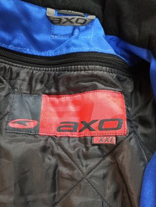 Chaqueta de moto con protecciones 