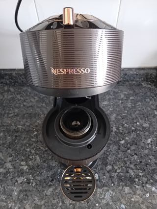CAFETERA NESSPRESO VERTUO NEXT DELONGHIN
