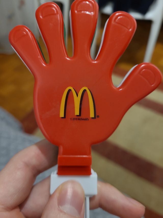 Manita Aplaudidora McDonald's 2010