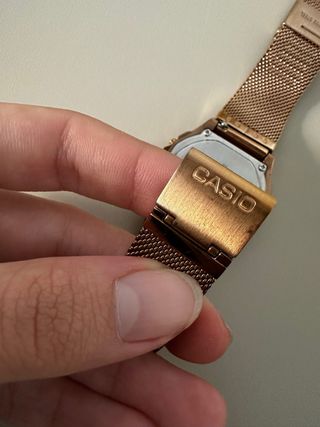 Reloj Vintage Casio oro rosado