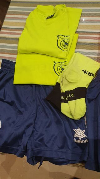 Equipaciones de fútbol niños