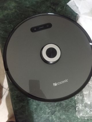 Aspirapolvere e lavapavimenti pari al nuovo 