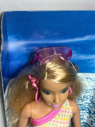 Barbie Beach glam 2006 mattel K8383