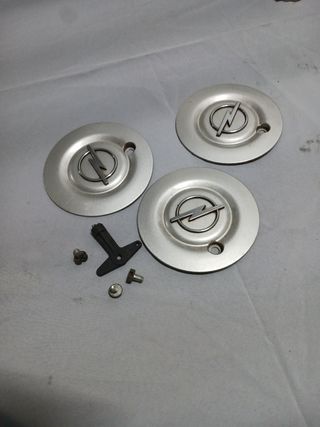 Tapacubos Opel. ASTRA CORSA 