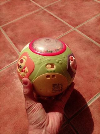 Bola giratoria interactiva