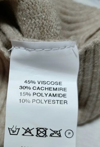 Vestido de punto cuello alto a estrenar 