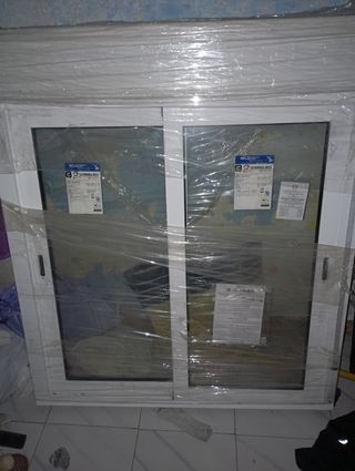 Ventana completa de aluminio