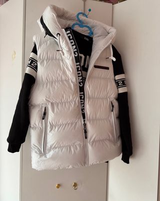Chaleco  y sudadera Icon