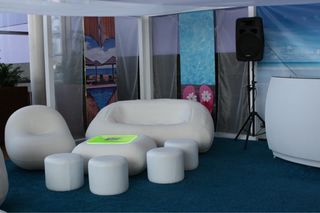 Conjunto Sofa  Butaca y mesa hinchable 