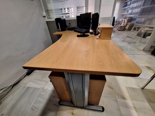 Mesa de despacho  Administrativo en L muy grande.