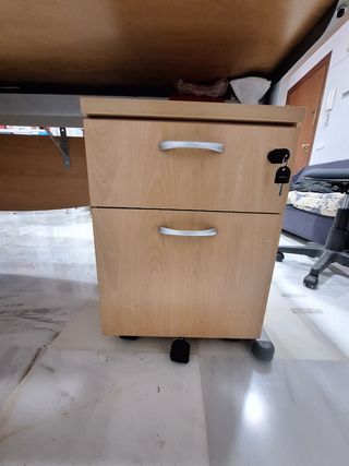 Mesa de despacho  Administrativo en L muy grande.