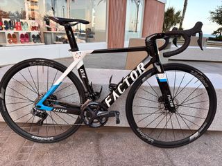 Bicicleta Factor ONE