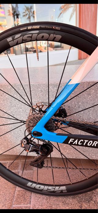 Bicicleta Factor ONE