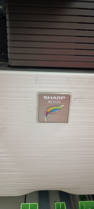 Fotocopiadora b/n y color, impresora, escáner, fax